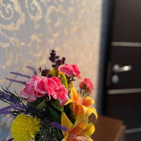 Luxury Apartment Bukares Bagian luar foto