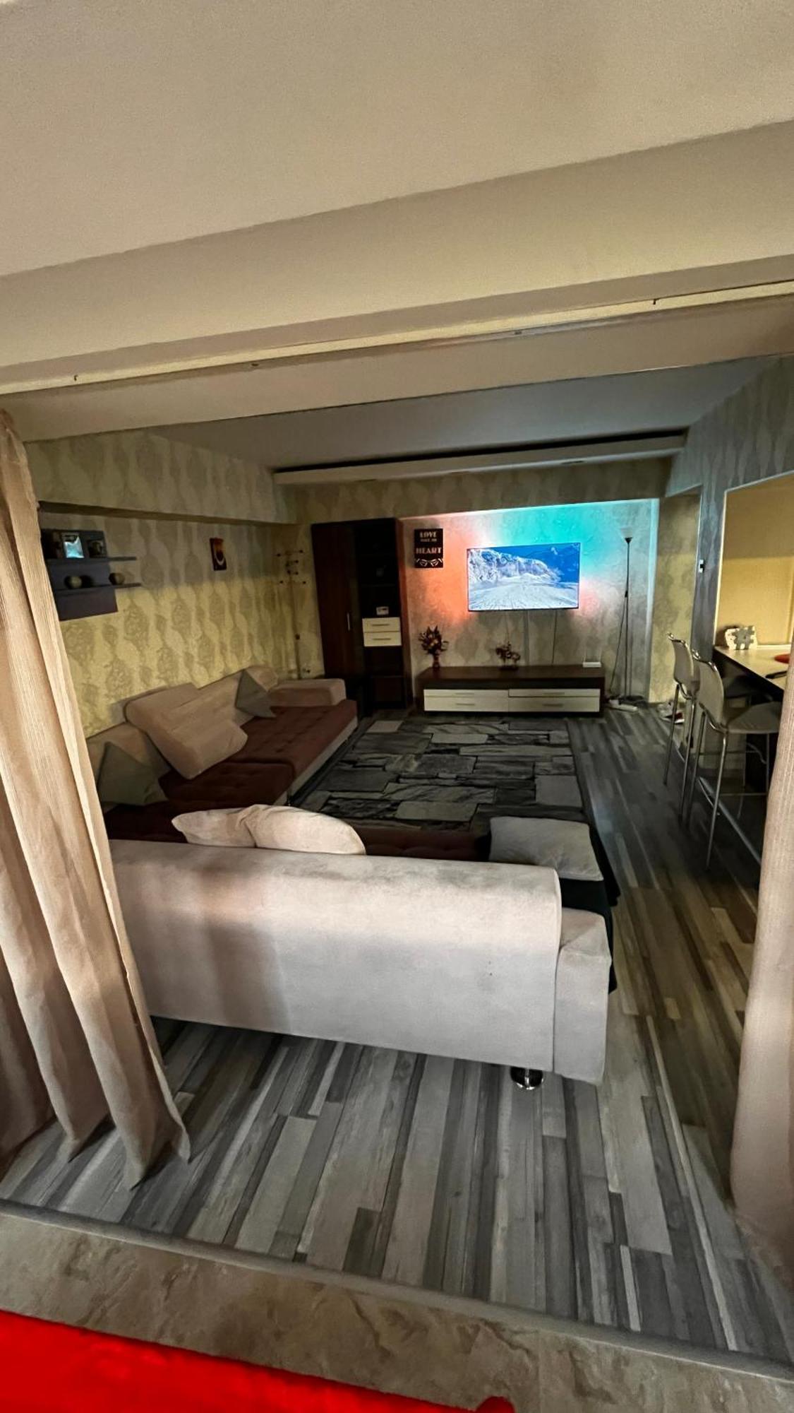 Luxury Apartment Bukares Bagian luar foto
