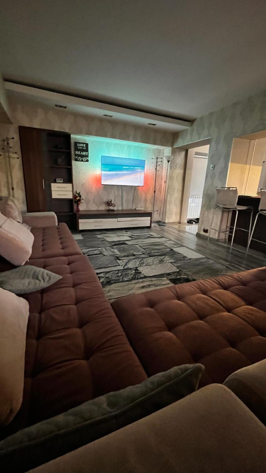 Luxury Apartment Bukares Bagian luar foto