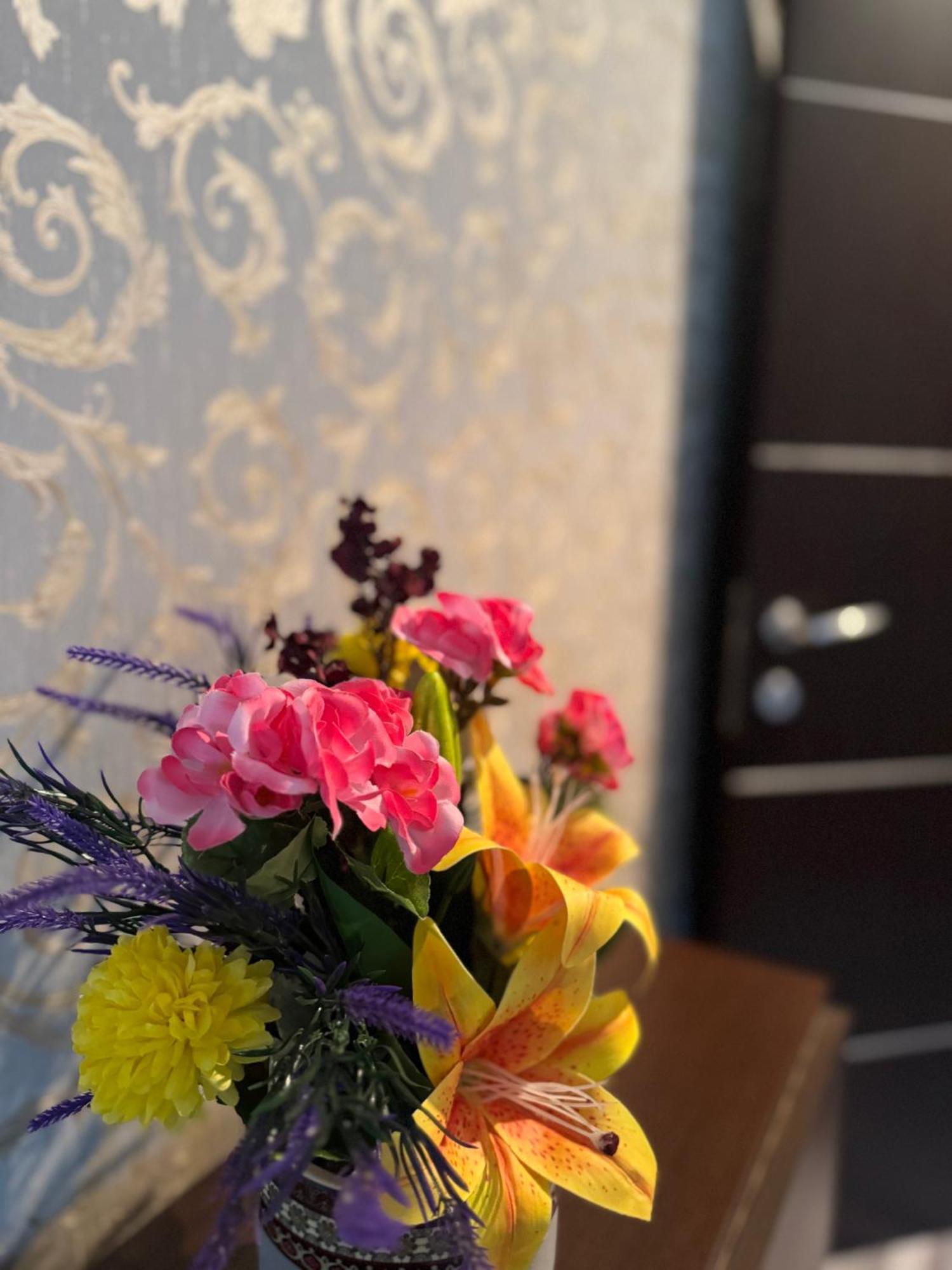 Luxury Apartment Bukares Bagian luar foto